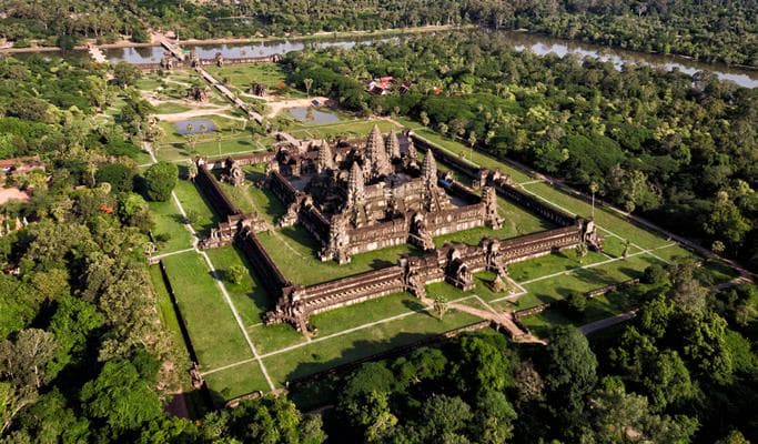 Angkor 3 Temples + Phnom Bakheng Temple 1 Day Tour - main view