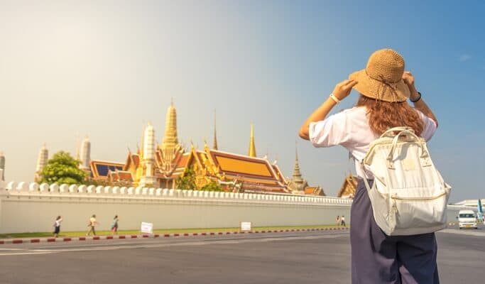 Bangkok Temples 1 Day Walking Tour: Wat Arun + Wat Pho + Grand Palace + Wat Traimit (Join-in/Private) - main view