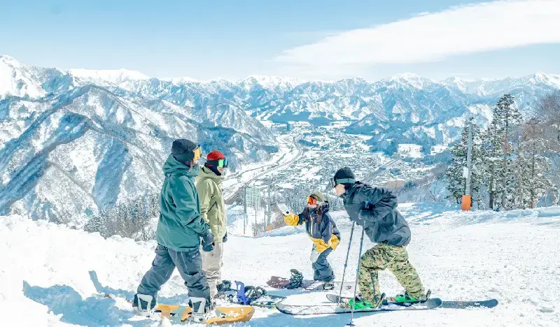 GALA Yuzawa Snow Resort: Lift Pass + Ski/Snowboard Equipment Rental Ticket - main view