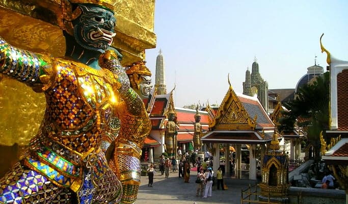 Bucket List + Dragon's Belly: Bangkok Small Group Tour - main view