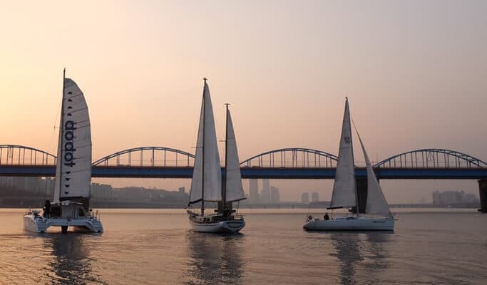 Yacht Sailing Tour in Seoul - main view