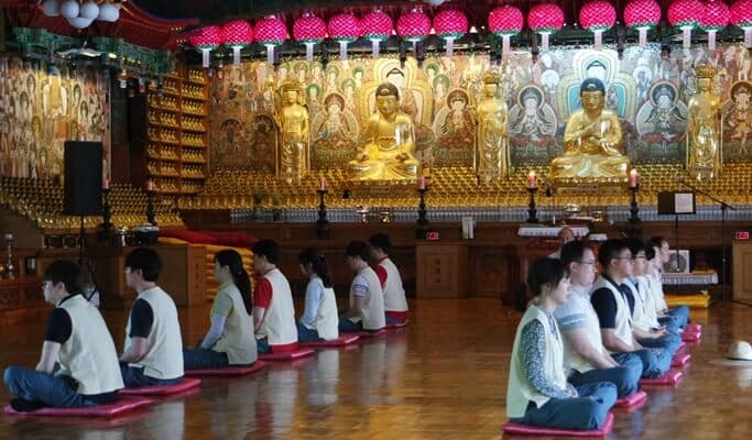 Templestay Korea: Hwagyesa Temple - main view