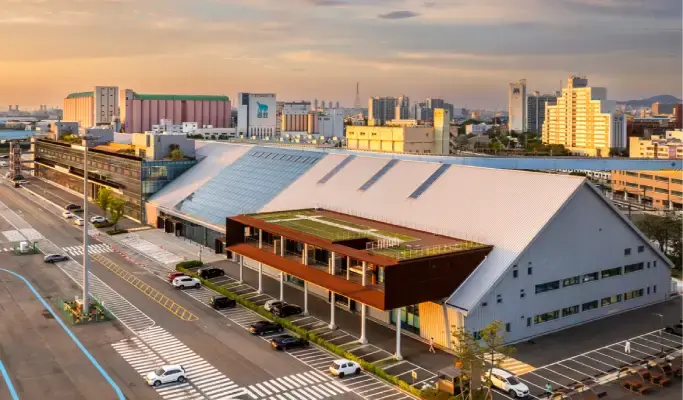 Incheon Airport → Seoul Free Shuttle Bus Tour: Lotte World + Seoul Sky + 1883 Incheon Global Stamp Tour Package - main view