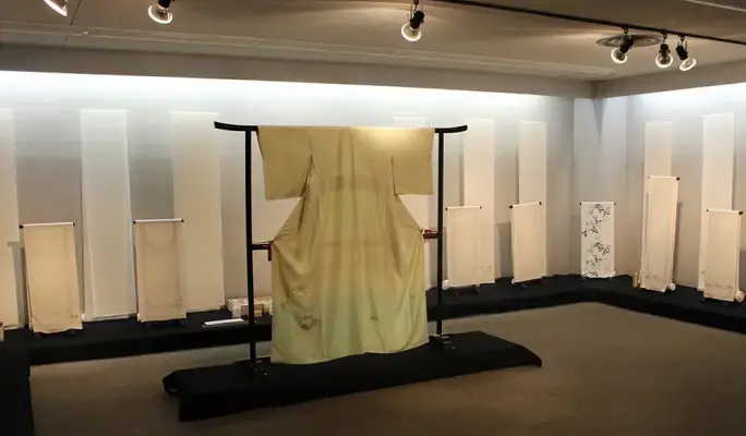 Silk White Fabric Museum & Yuzen Gold Painting Experience - main view