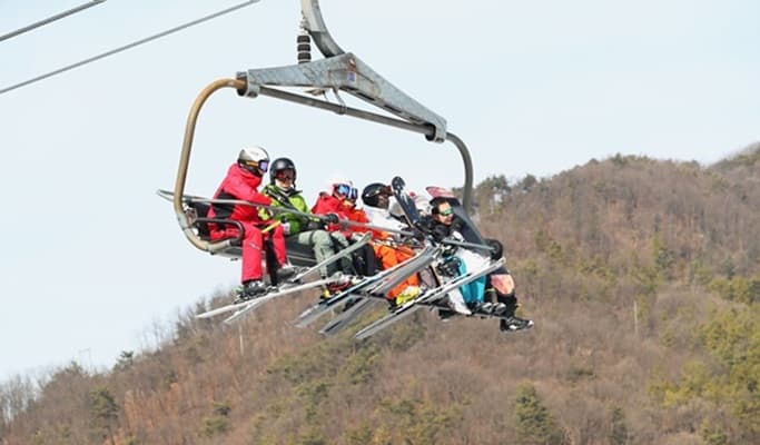 Private Ski Lesson + Lift Pass + Equipment/Clothes Rental Package: Oak Valley Ski Resort - main view