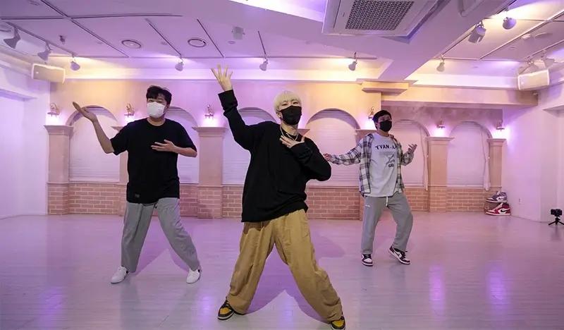 Private Custom K-Pop Dance Class in Seoul - main view