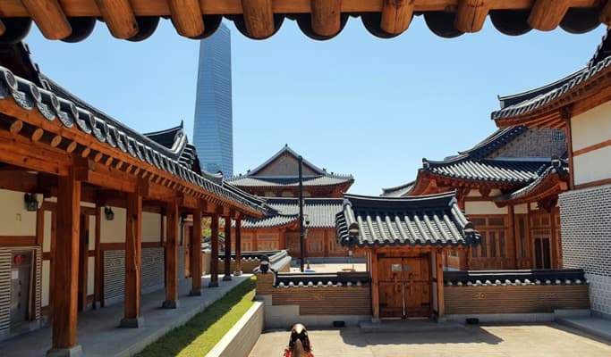 [Glocal] Songdo Gyeongwonjae Ambassador Hanok Hotel 2D1N + Photo Studio Package - main view