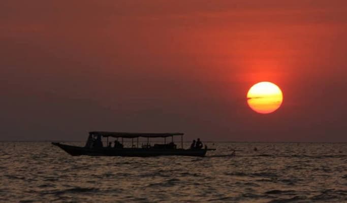 Tonle Sap Lake Floating Village Sunset Tour by Boat (+ Buffet Dinner on Floating Restaurant) (Half Day) - main view