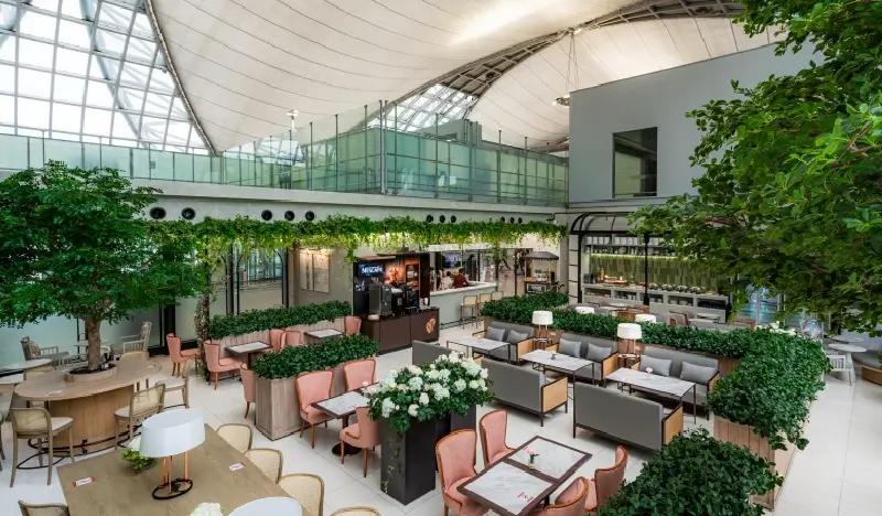 The Coral Lounge at Bangkok Suvarnabhumi International Airport - main view