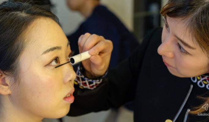 K-beauty 101: Skin Care & Make-up Class with a Korean TV Host (Private/Group) - main view