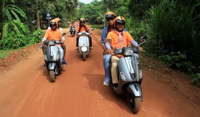 Roluos Group + Kampong Phluk & Tonle Sap Floating Village Tour by Vespa Scooter with Driver (Half Day) (Join-in/Private) - main view