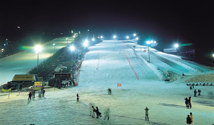 Night Ski/Snowboard Tour (+Basic Lesson): Vivaldi Park Ski Resort - main view