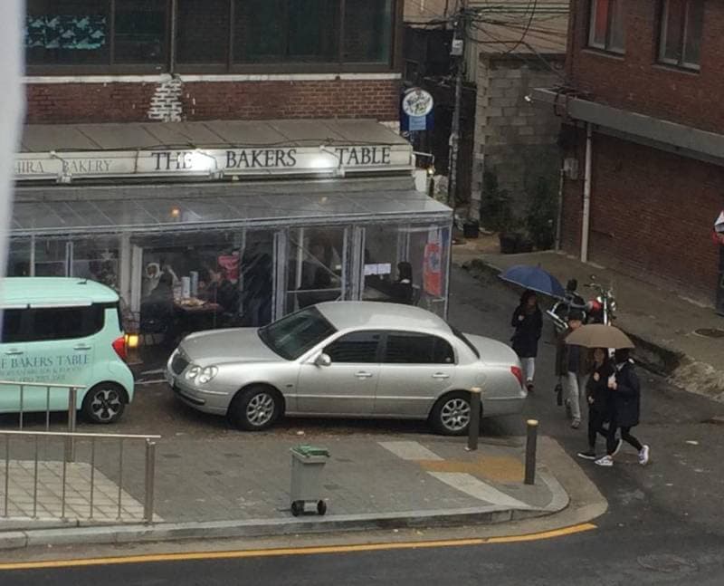 The Bakers Table 더 베이커스 테이블