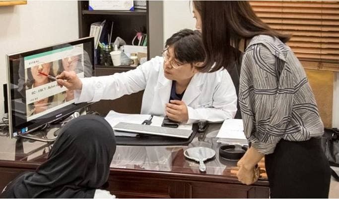 K-Beauty: Chiropractic Therapy + Facial Skincare Experience in Gangnam, Seoul - main view