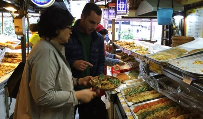 Dongdaemun Market Street Food Tour (Small Group) - main view