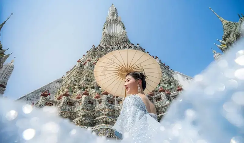 Thai Costume Rental near Wat Arun (+ Makeup & Hair Styling/ Photoshoot options) - main view
