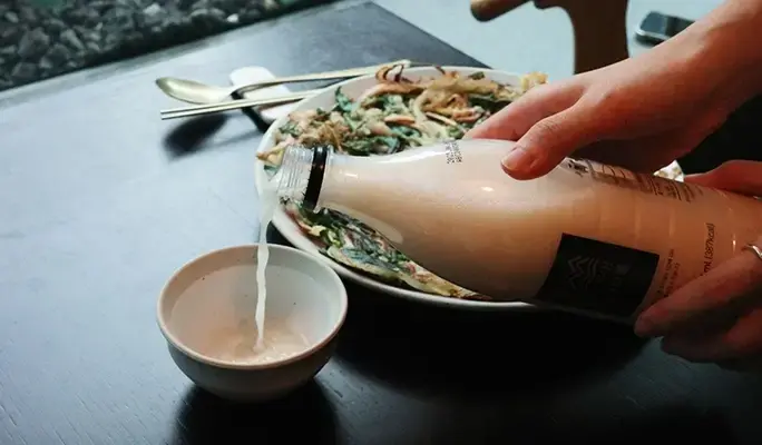 Joseon-Style Traditional Korean Liquor Tasting and Storytelling Experience in Seoul - main view