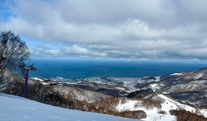 Hokkaido Asarigawa Onsen Ski Resort 1 Day Tour - main view