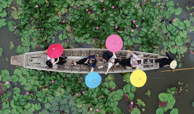 Red Lotus Flower Market Half Day Tour (+ drone photo shoot / boat ride) - from Bangkok - main view
