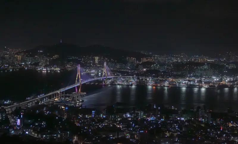 Busan Night Hiking Tour at Bongnaesan Mountain with Ocean View & Local Snacks